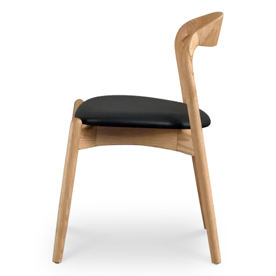 Bow Eetkamerstoel | Essen Hout | Zwart PU Leer Bow Eetkamerstoel | Essen Hout | Zwart PU Leer
